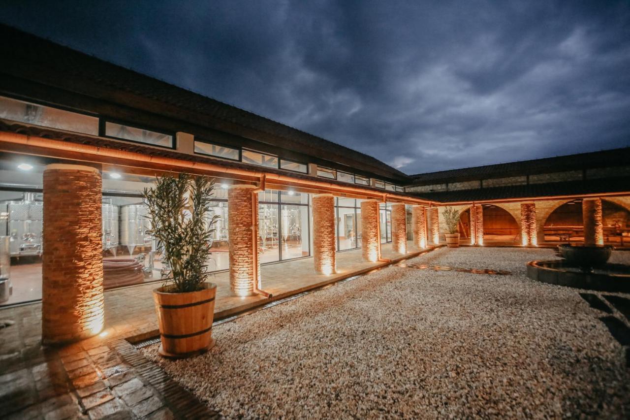 Chateau Mosmieri Hotel & Winery Telavi Dış mekan fotoğraf