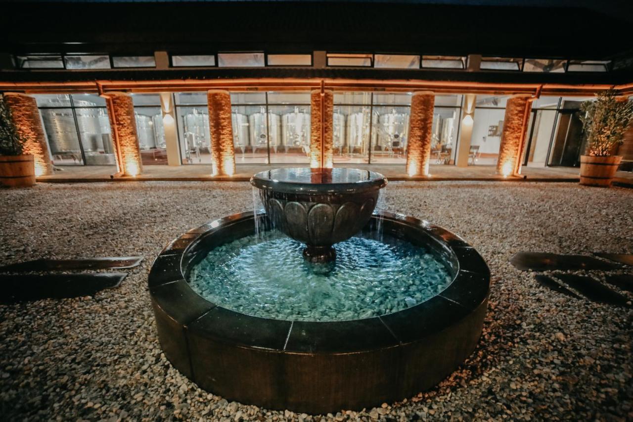 Chateau Mosmieri Hotel & Winery Telavi Dış mekan fotoğraf