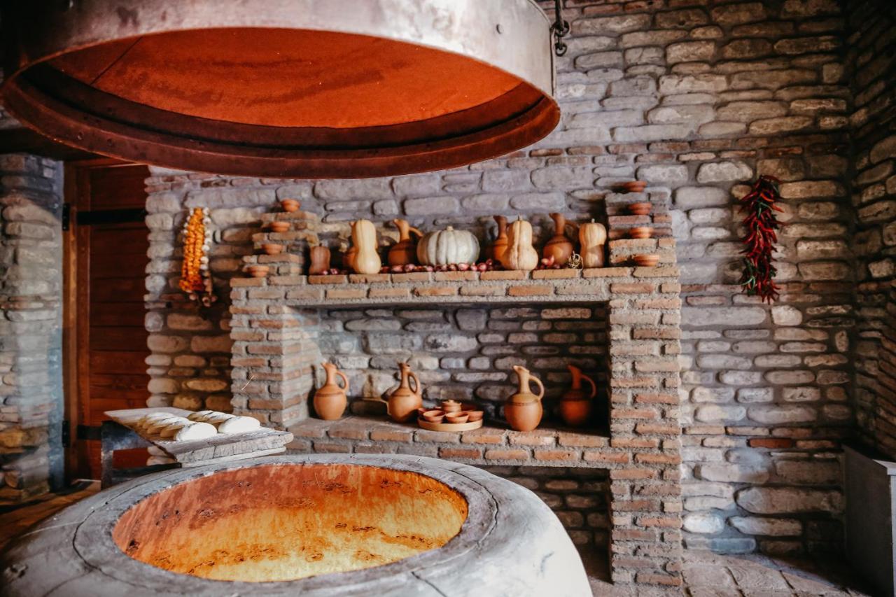 Chateau Mosmieri Hotel & Winery Telavi Dış mekan fotoğraf